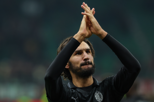 米蘭主場(chǎng)1-2不敵國(guó)際米蘭失去意甲冠軍